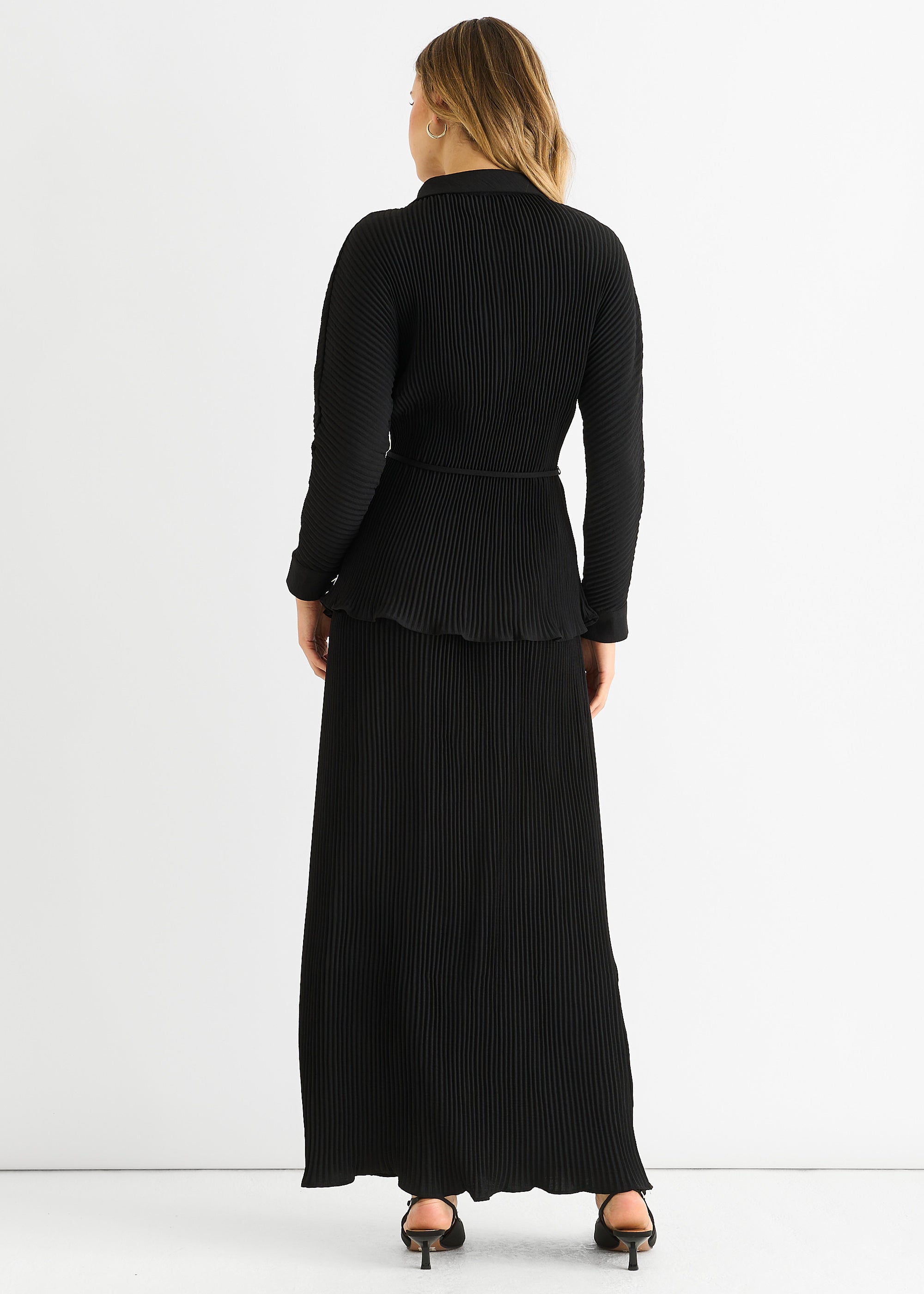 Black Plisse Elasticated Waist Maxi Skirt