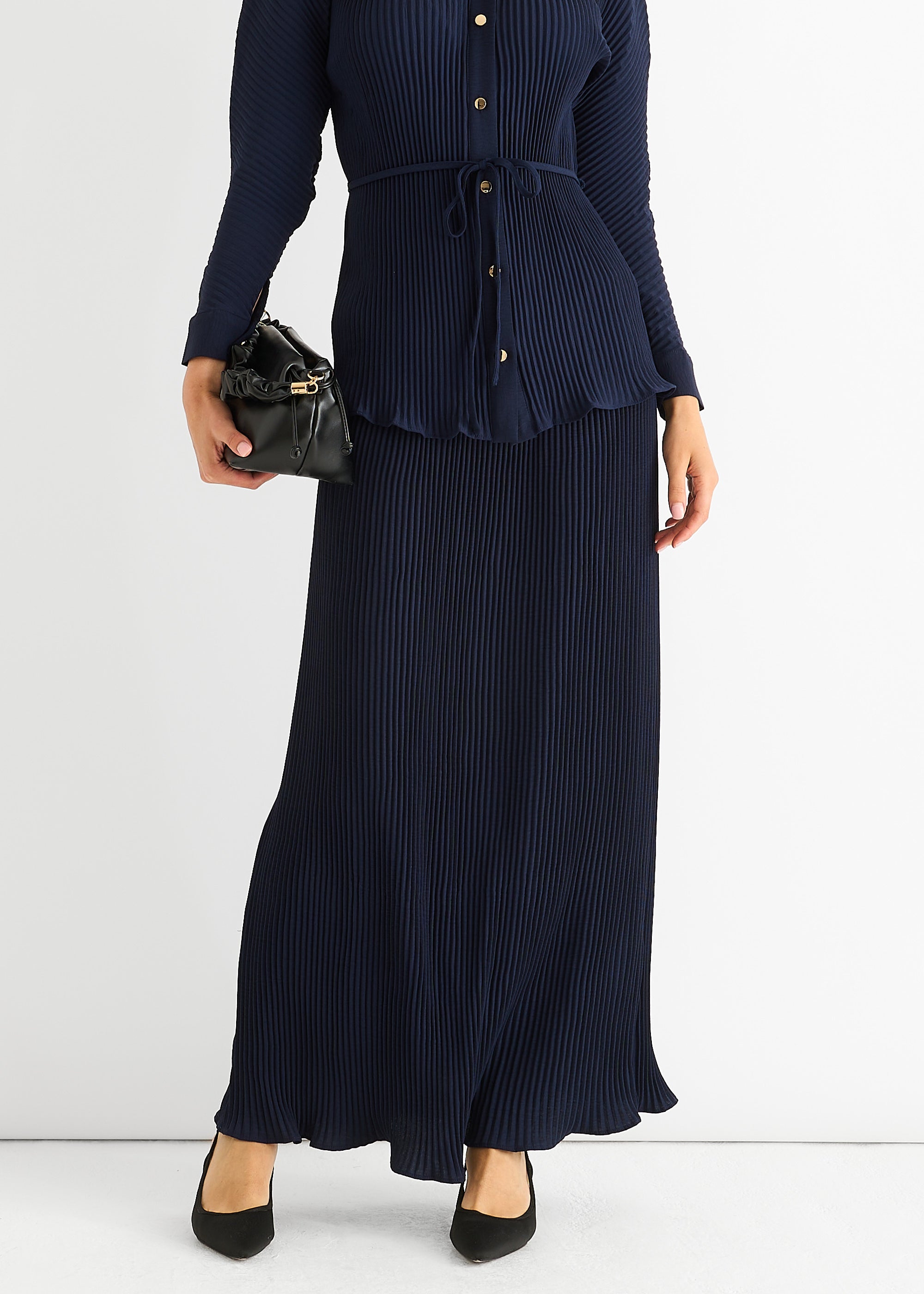 Navy Plisse Elasticated Waist Maxi Skirt