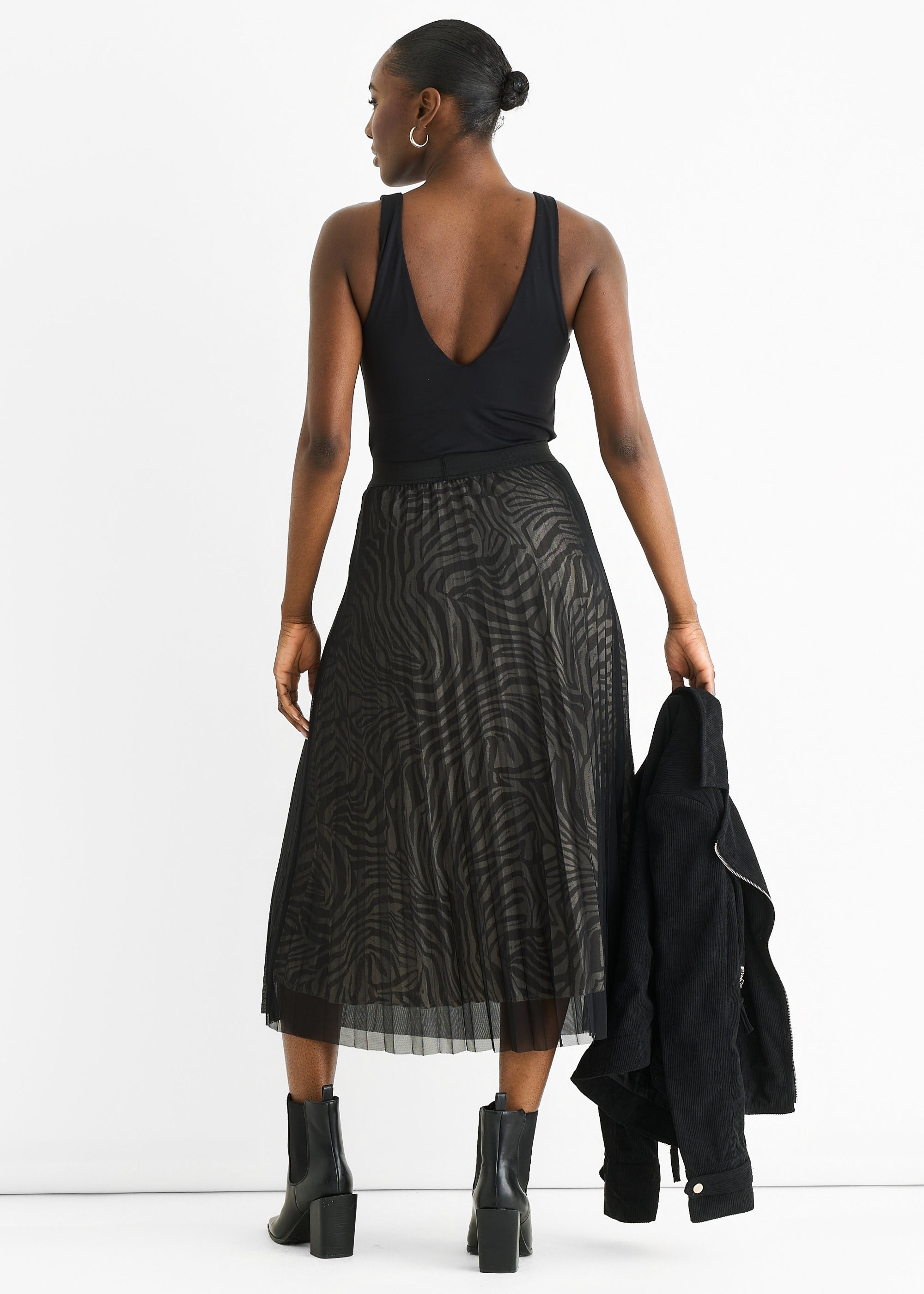 Black Animal Print Mesh Overlay Pleated Midi Skirt