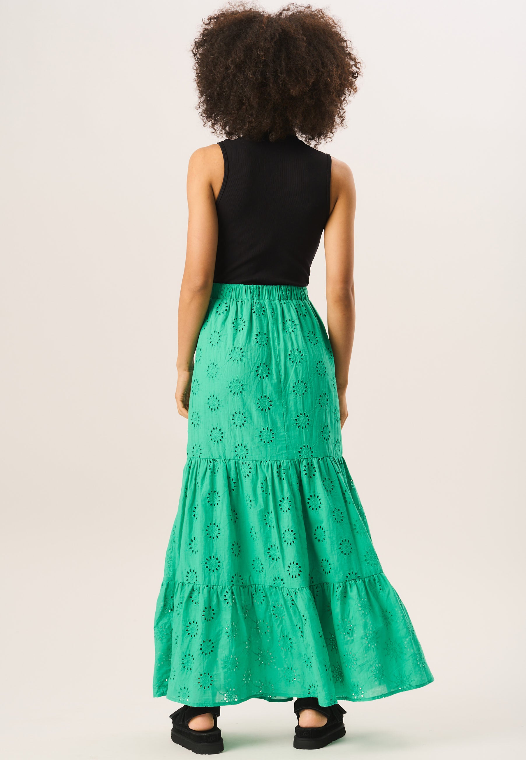Green Tiered Lace Embroidered Long Skirt