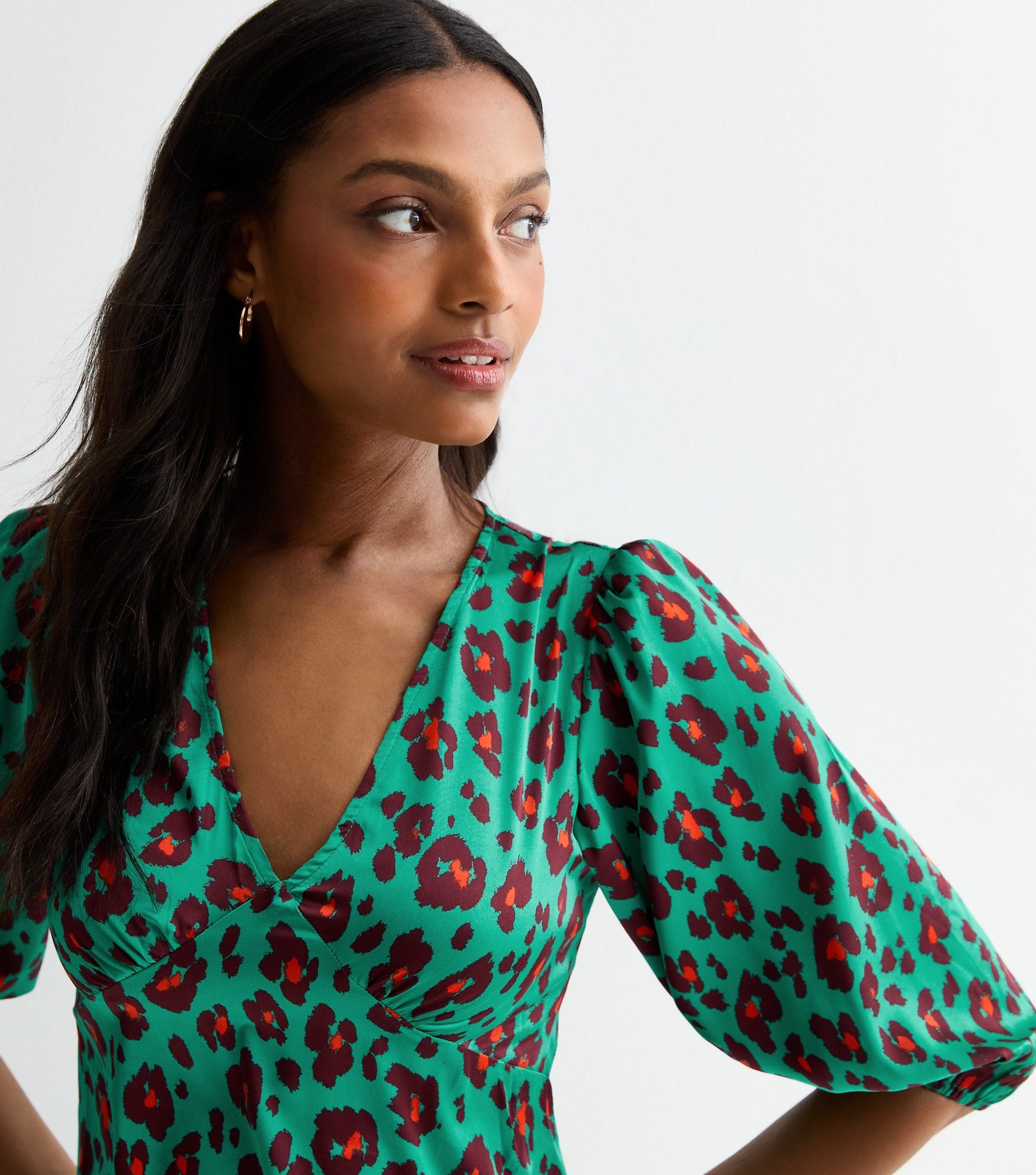 Green Animal Print V Neck Shift Mini Dress