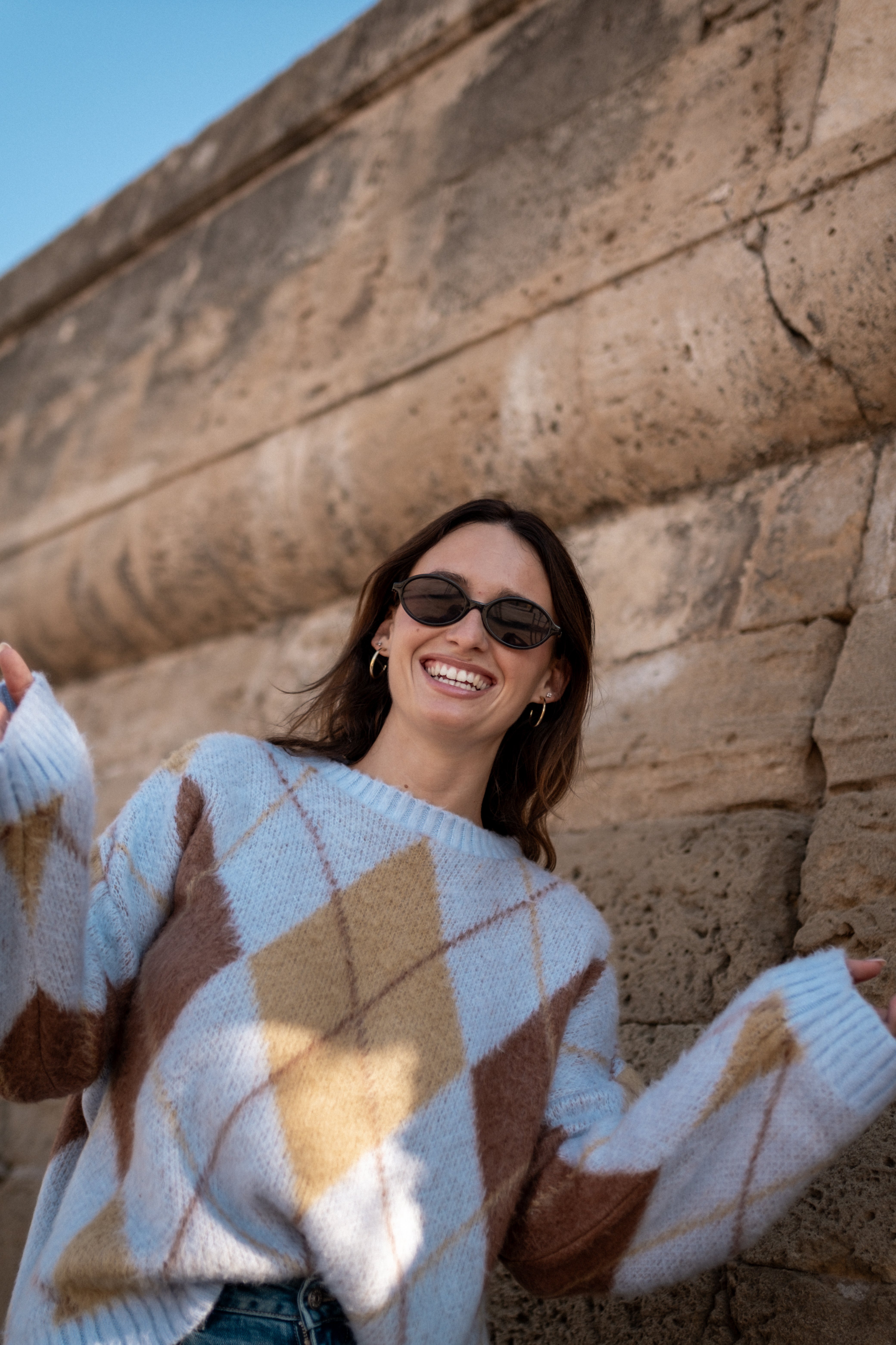 Argyle_knit_jumper_lifestyle_3.jpg