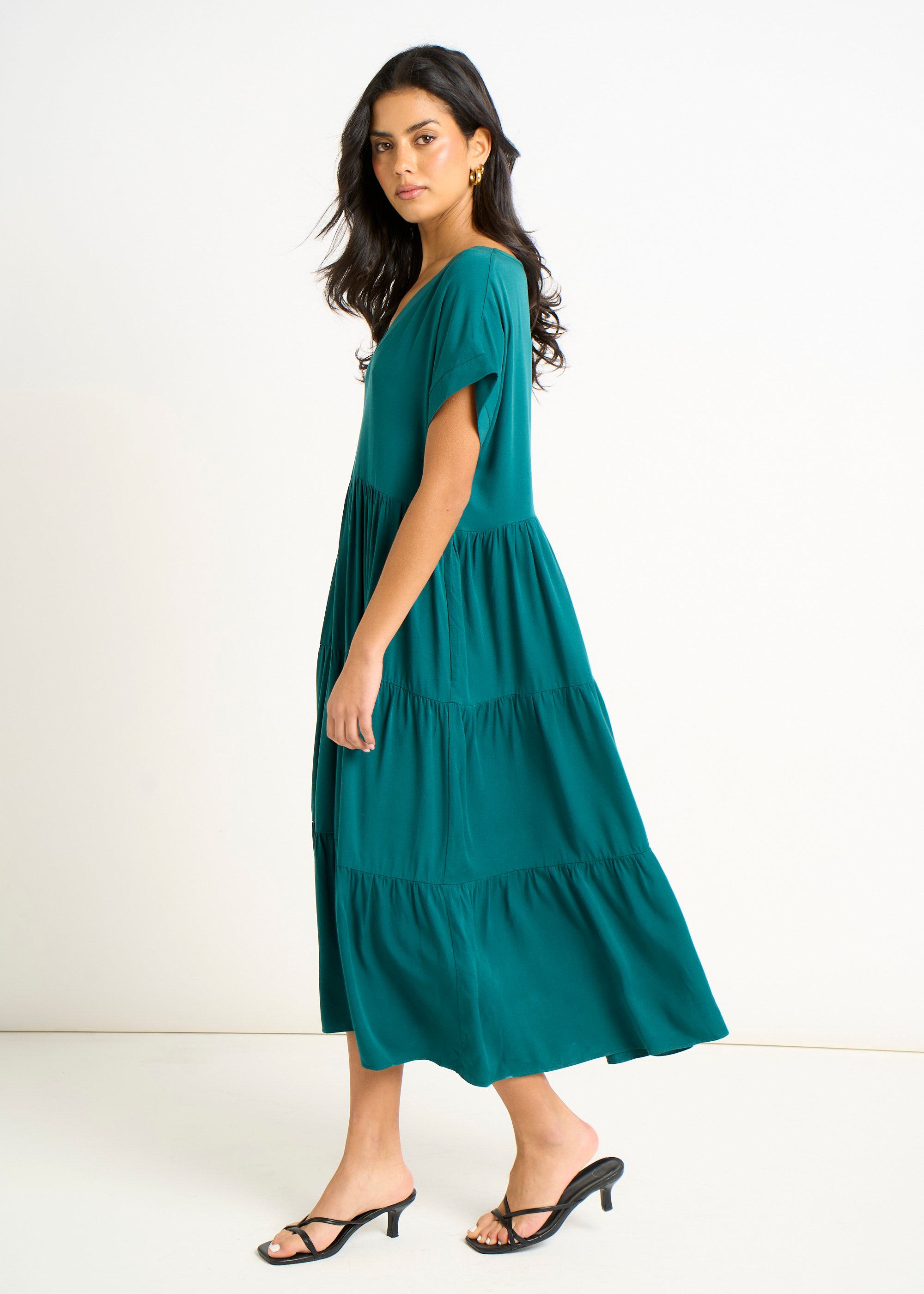 Green V Neck Pocket Smock Midi Dress
