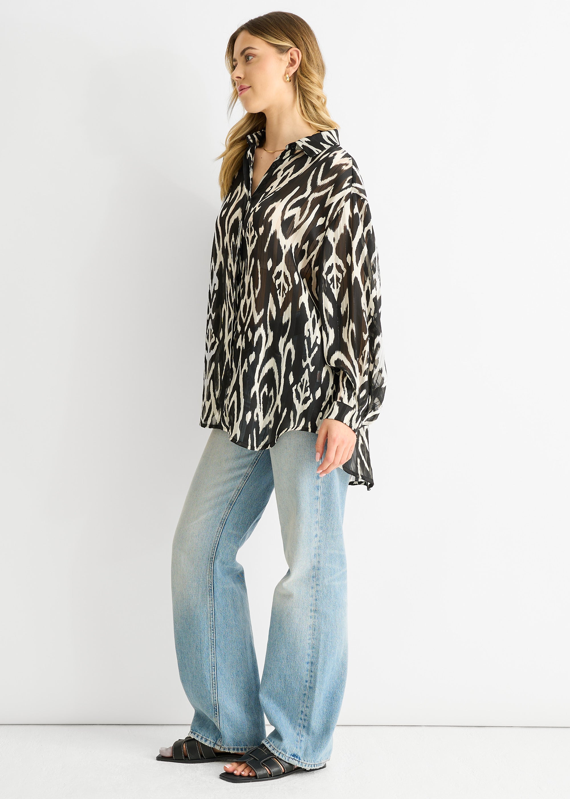 Mono Abstract Print Oversized shirt