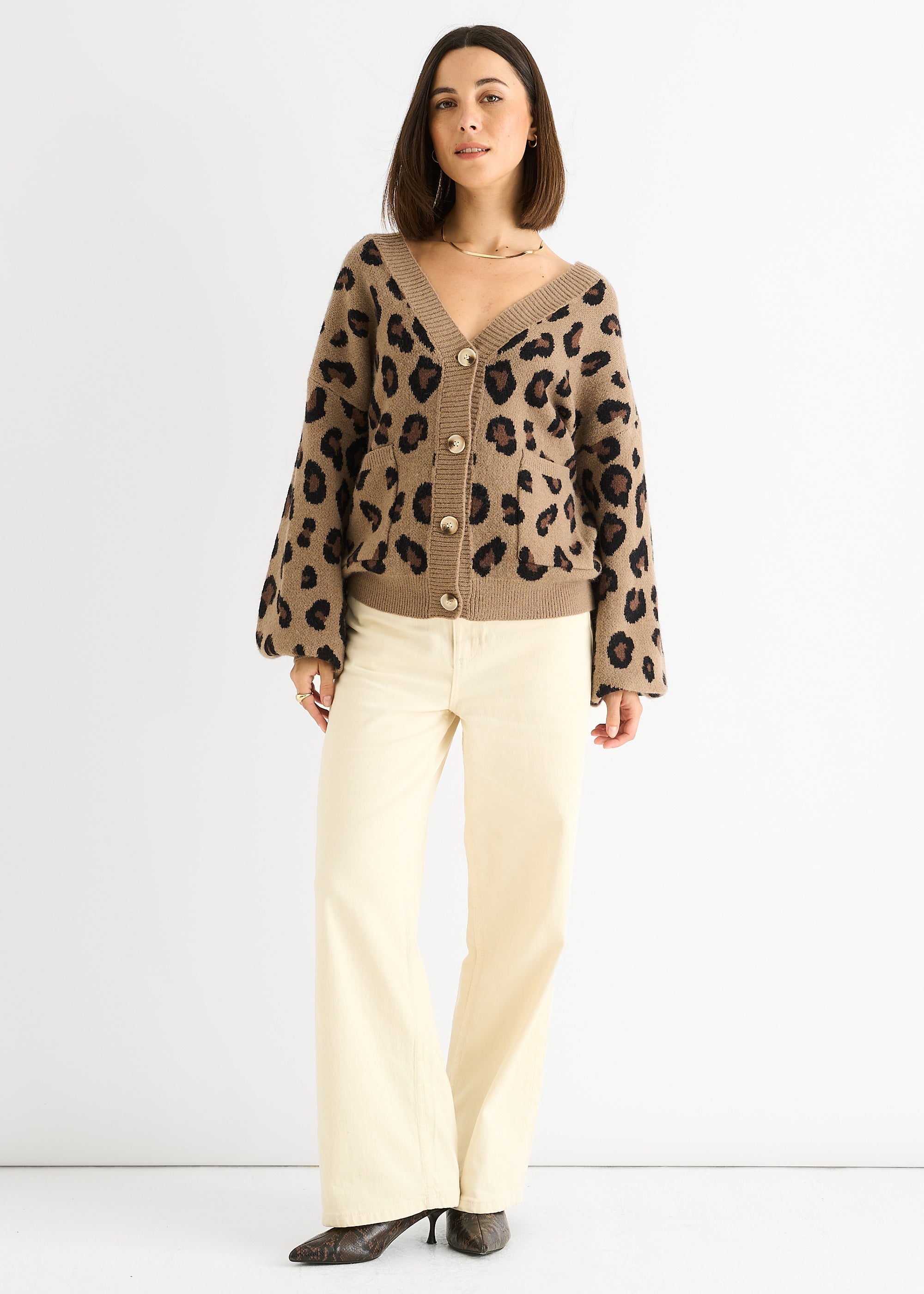 GL1510-CAMEL_3.jpg