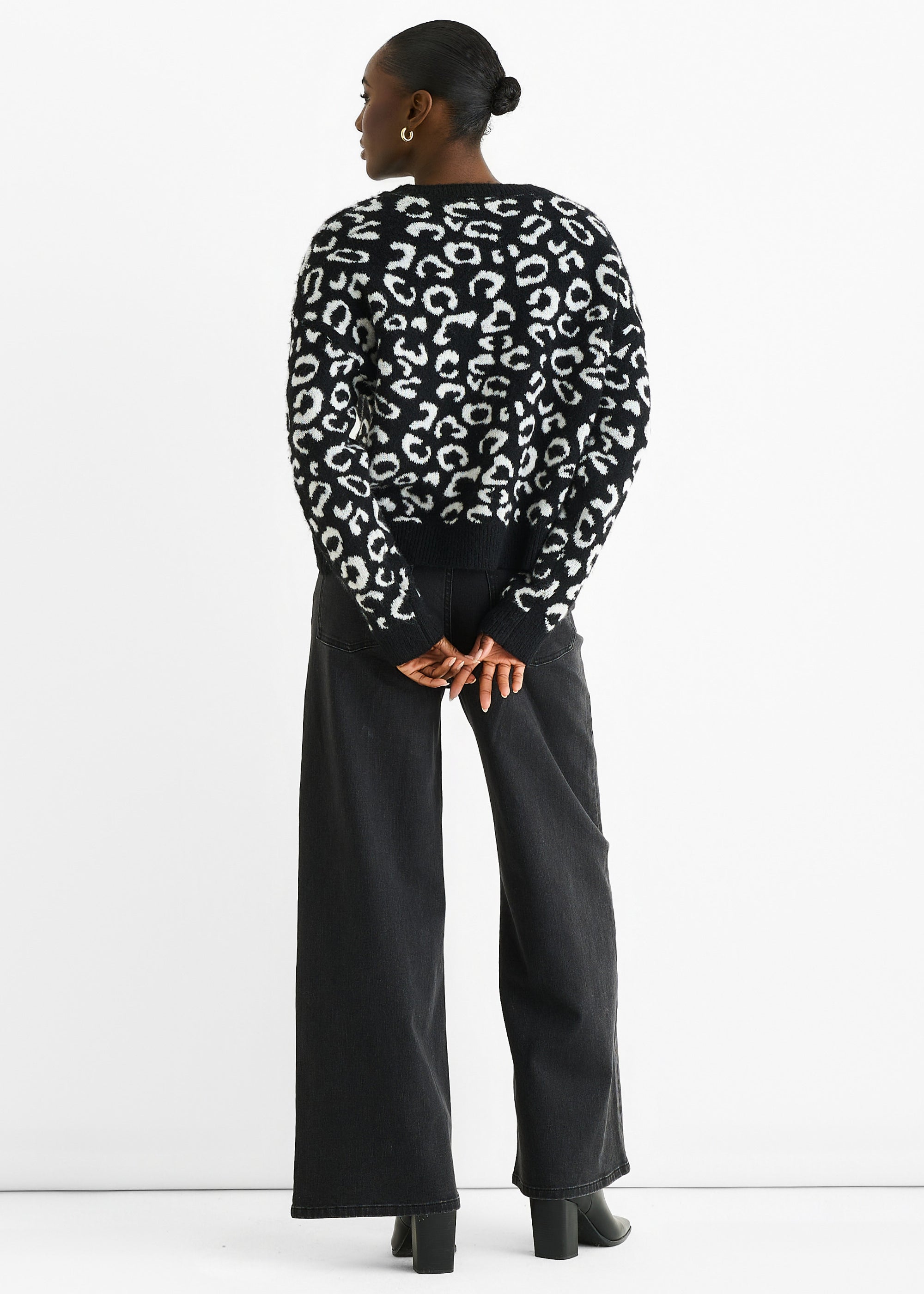 Black Animal Pattern loose Fit Knit Jumper