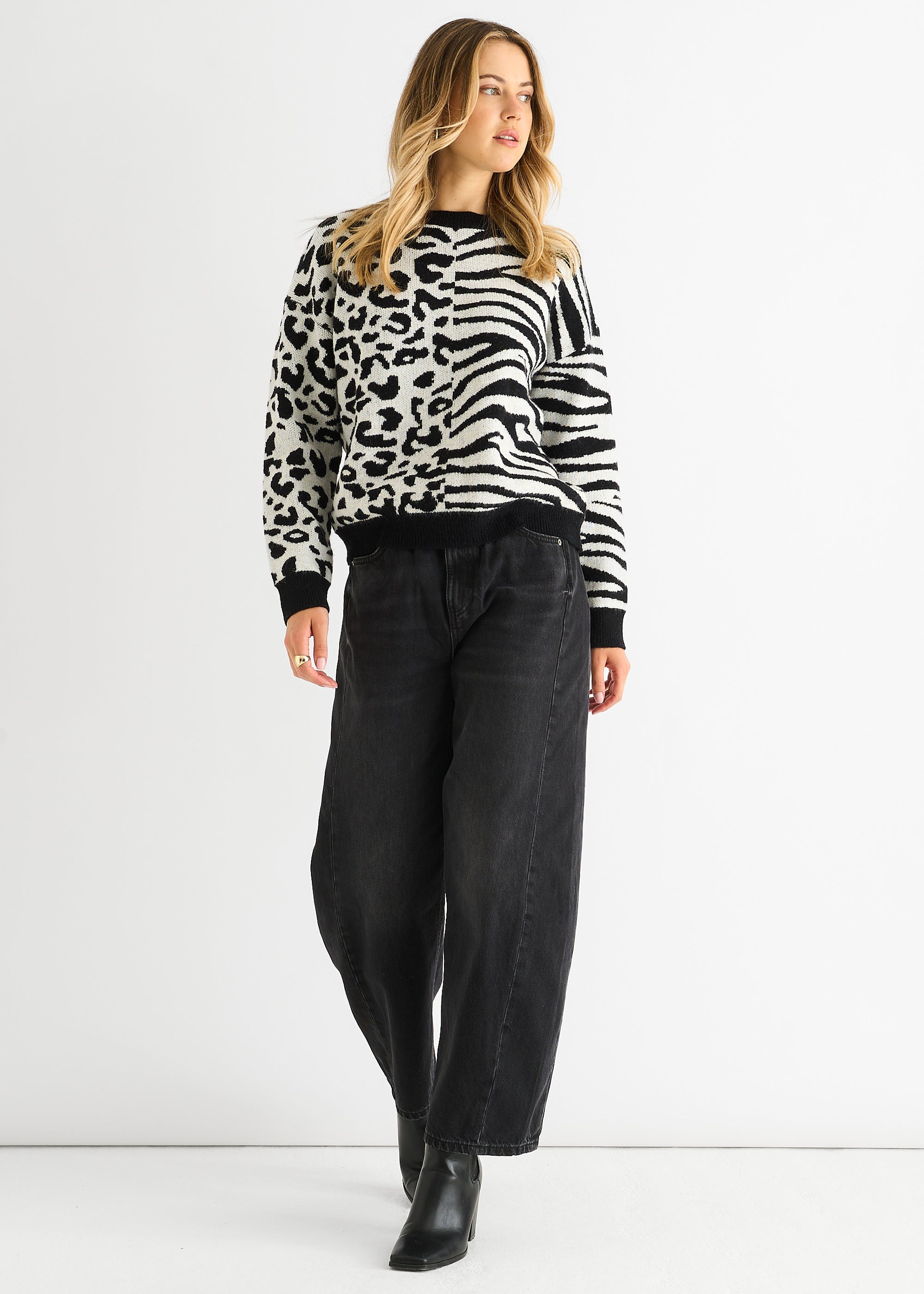 GL1516-BLACK_4.jpg