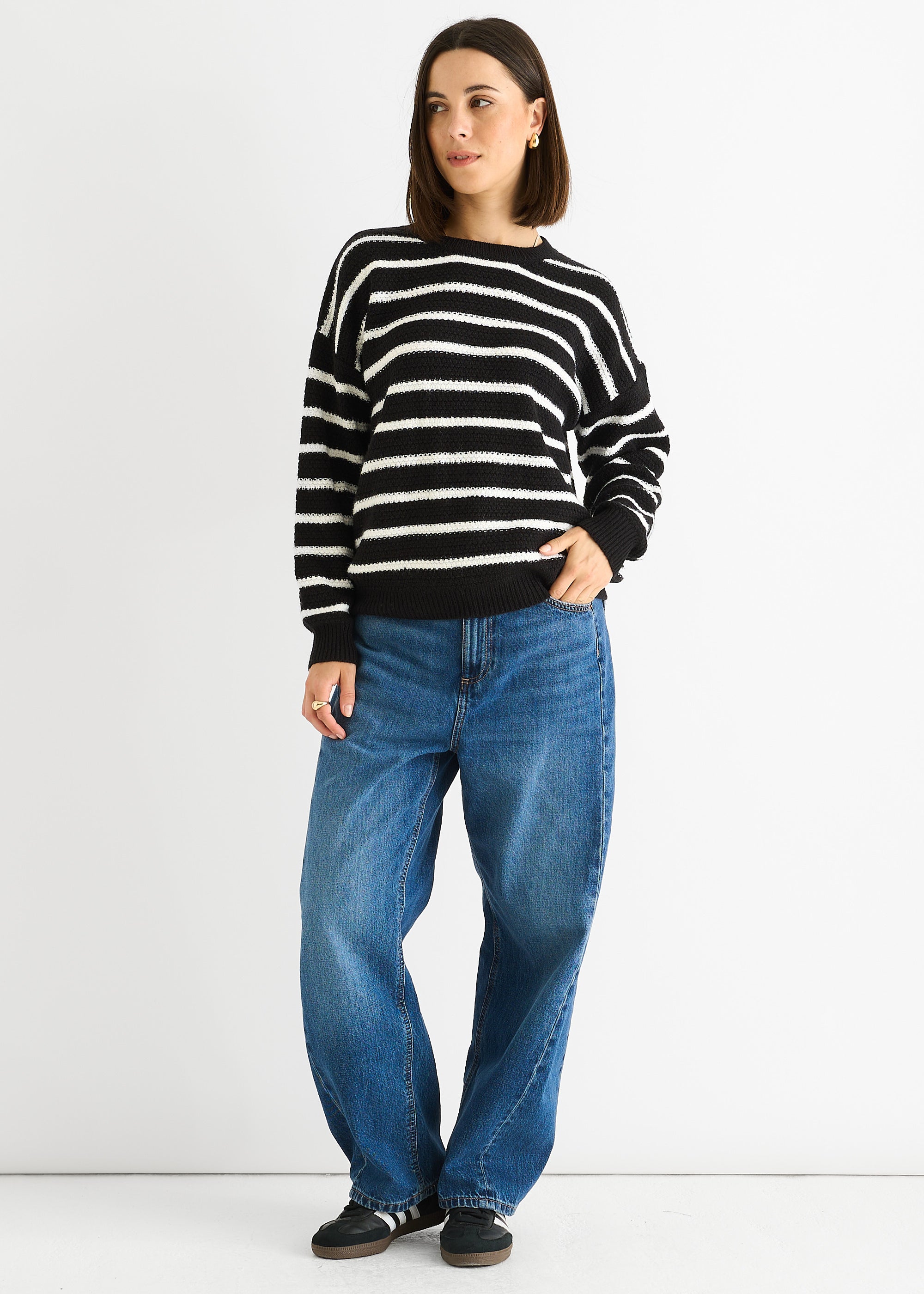 GL1542-BLACK_2.jpg