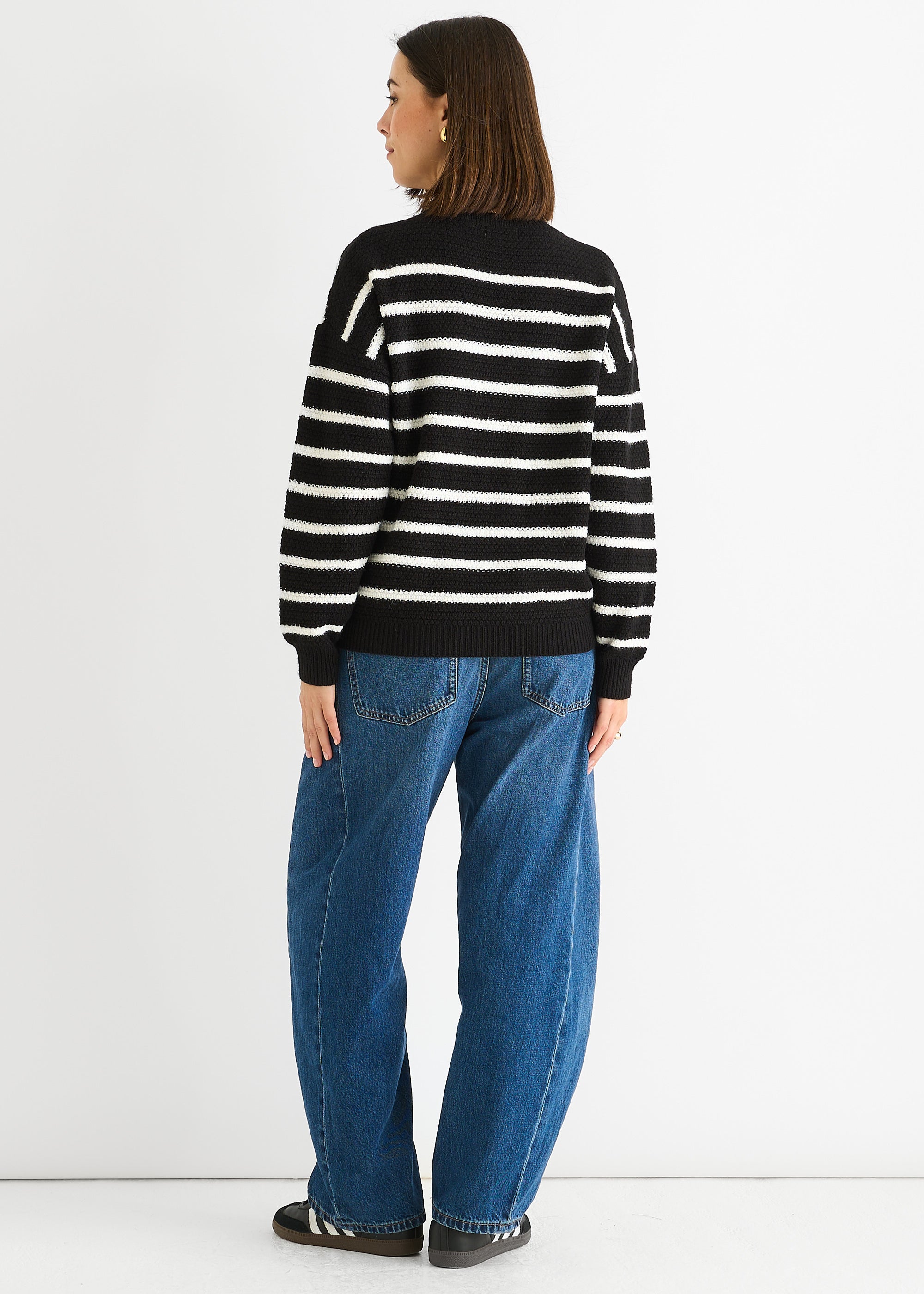 GL1542-BLACK_5.jpg