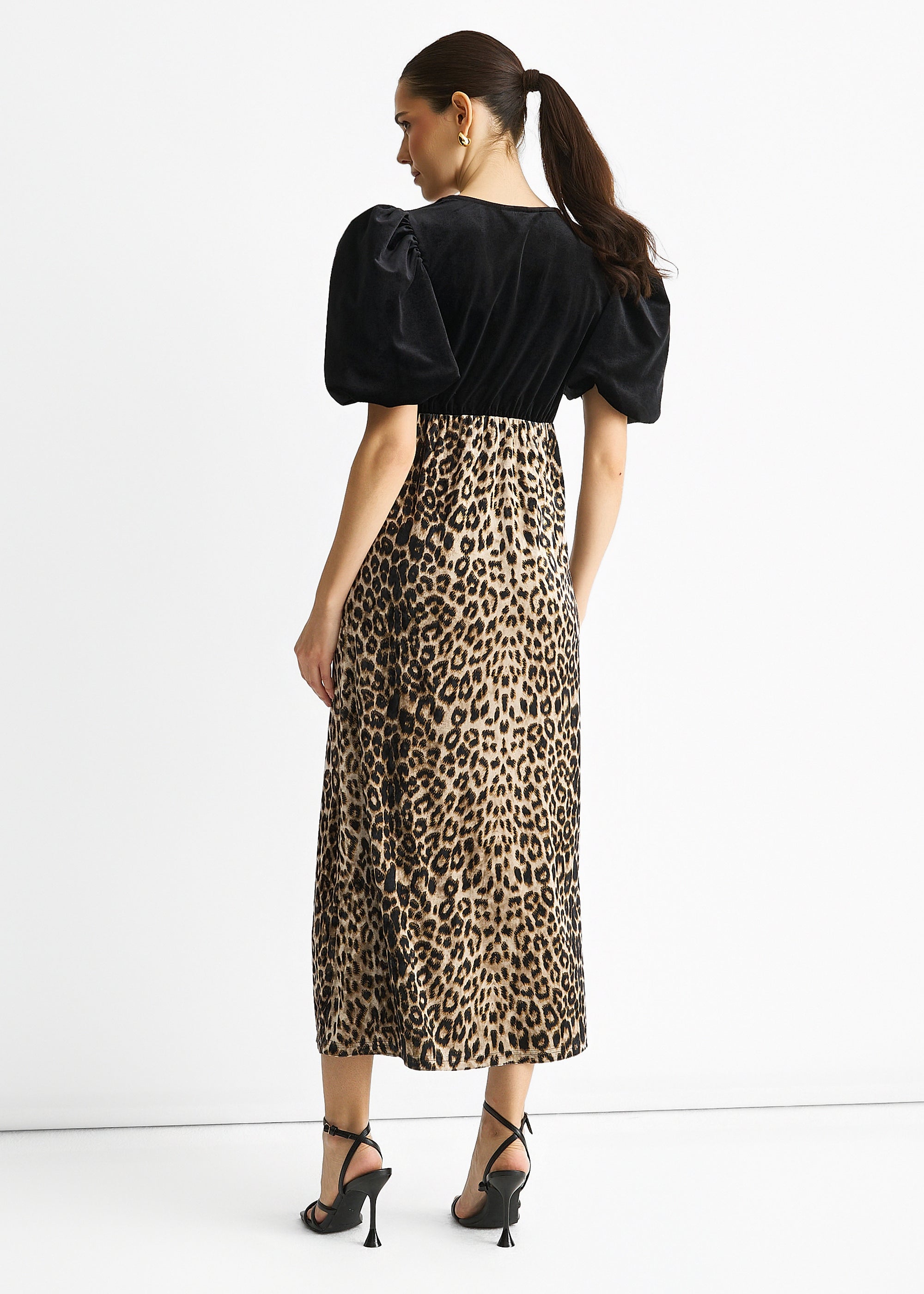 GL1601-BLACK_1.jpg