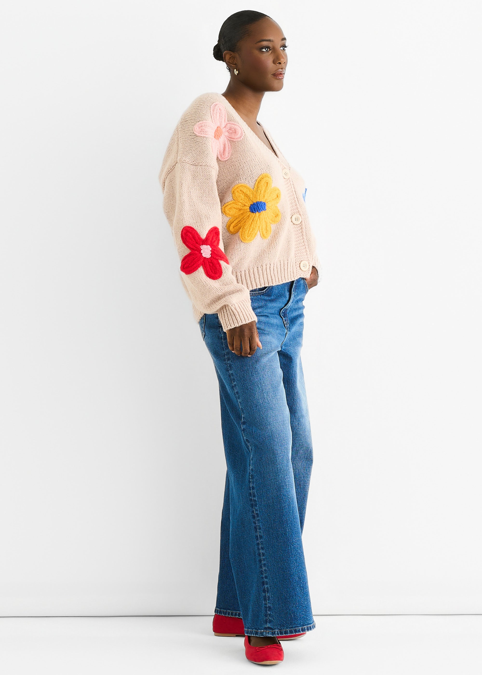 Camel Floral Knit Long Sleeves Cardigan