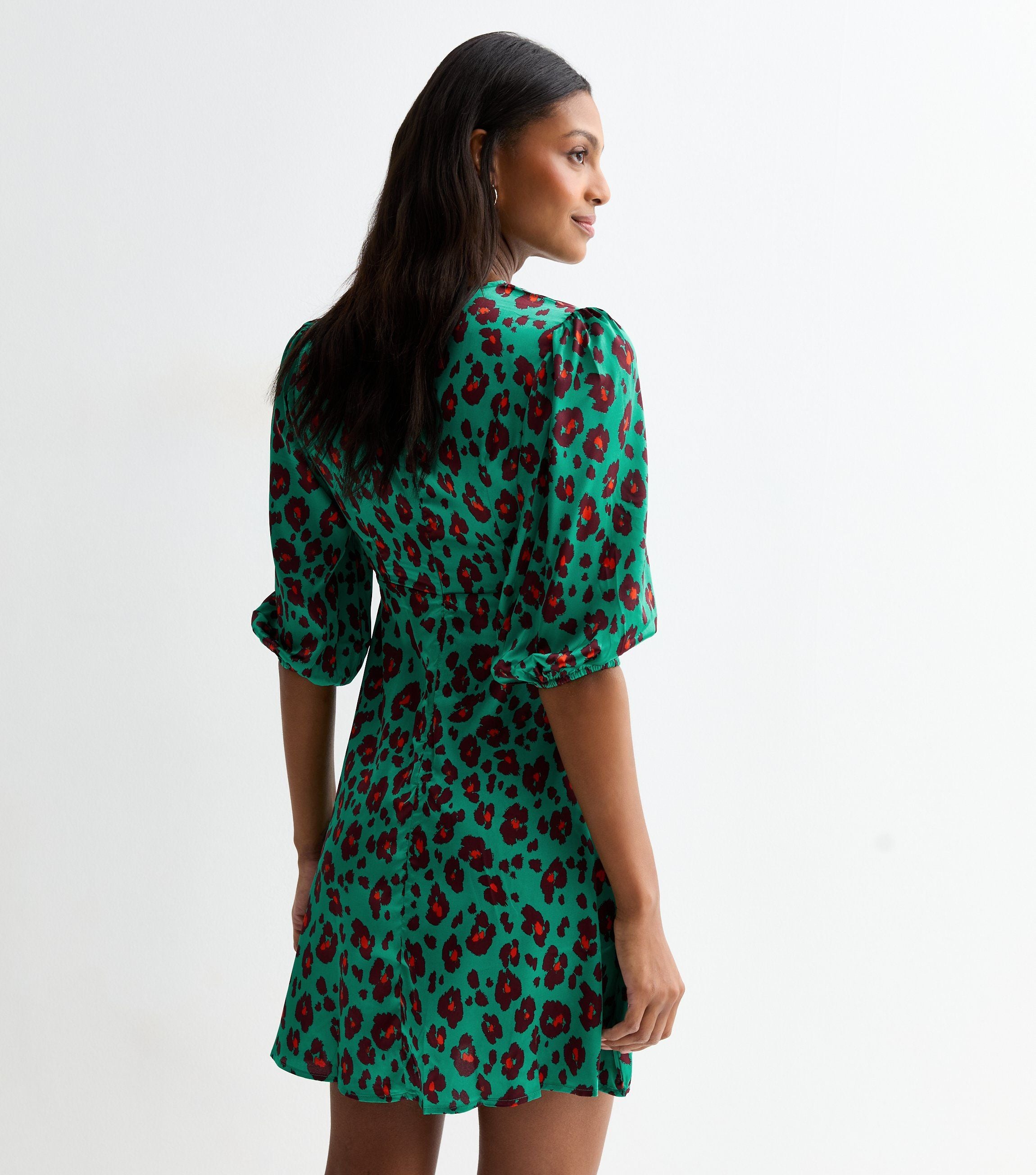 Green Animal Print V Neck Shift Mini Dress