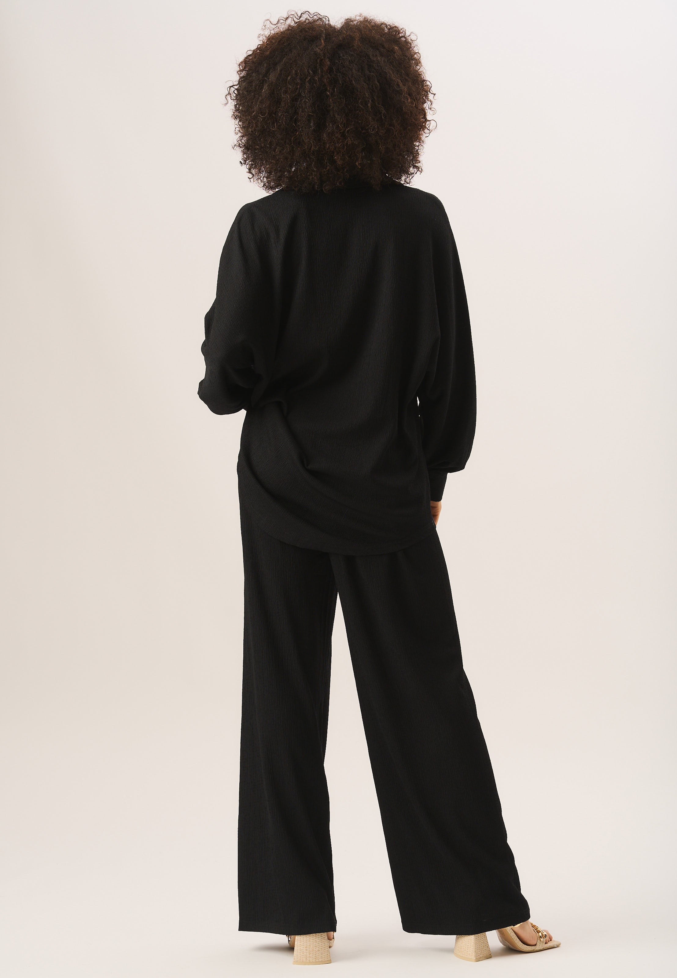 GL944ABlackBack.jpg