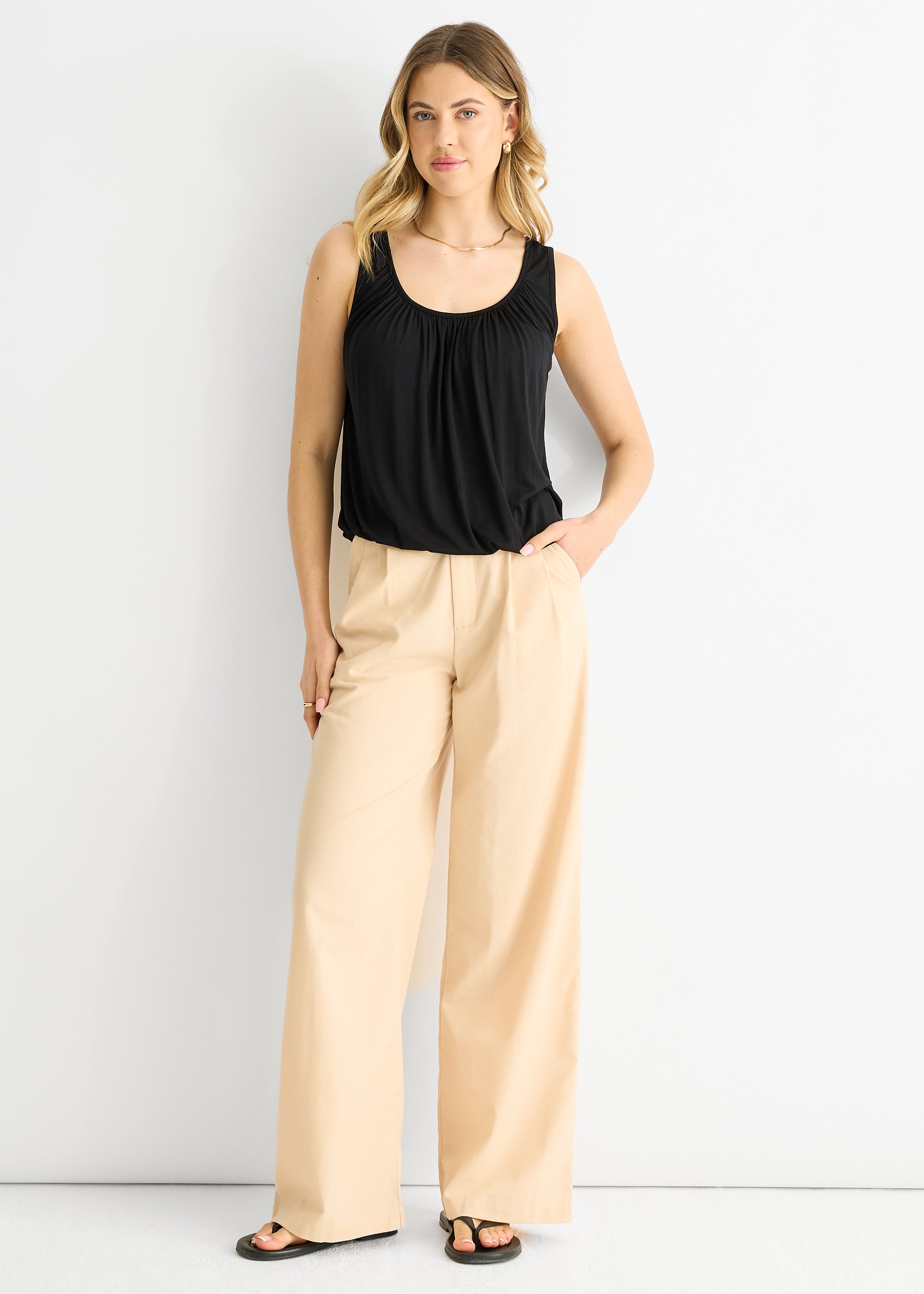 IT1072-BLACK_3.jpg