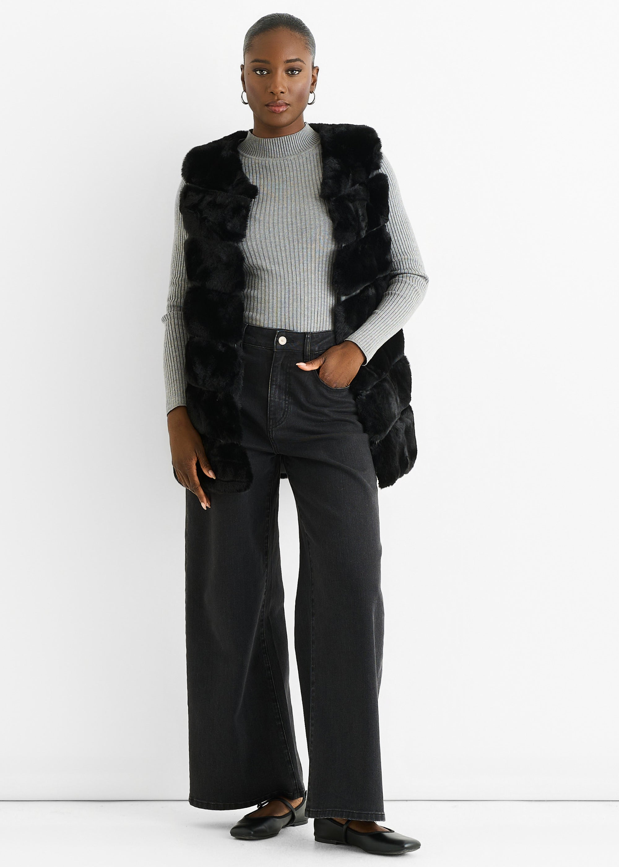 Black Diagonal Cut Sleeveless Faux Fur Gilet