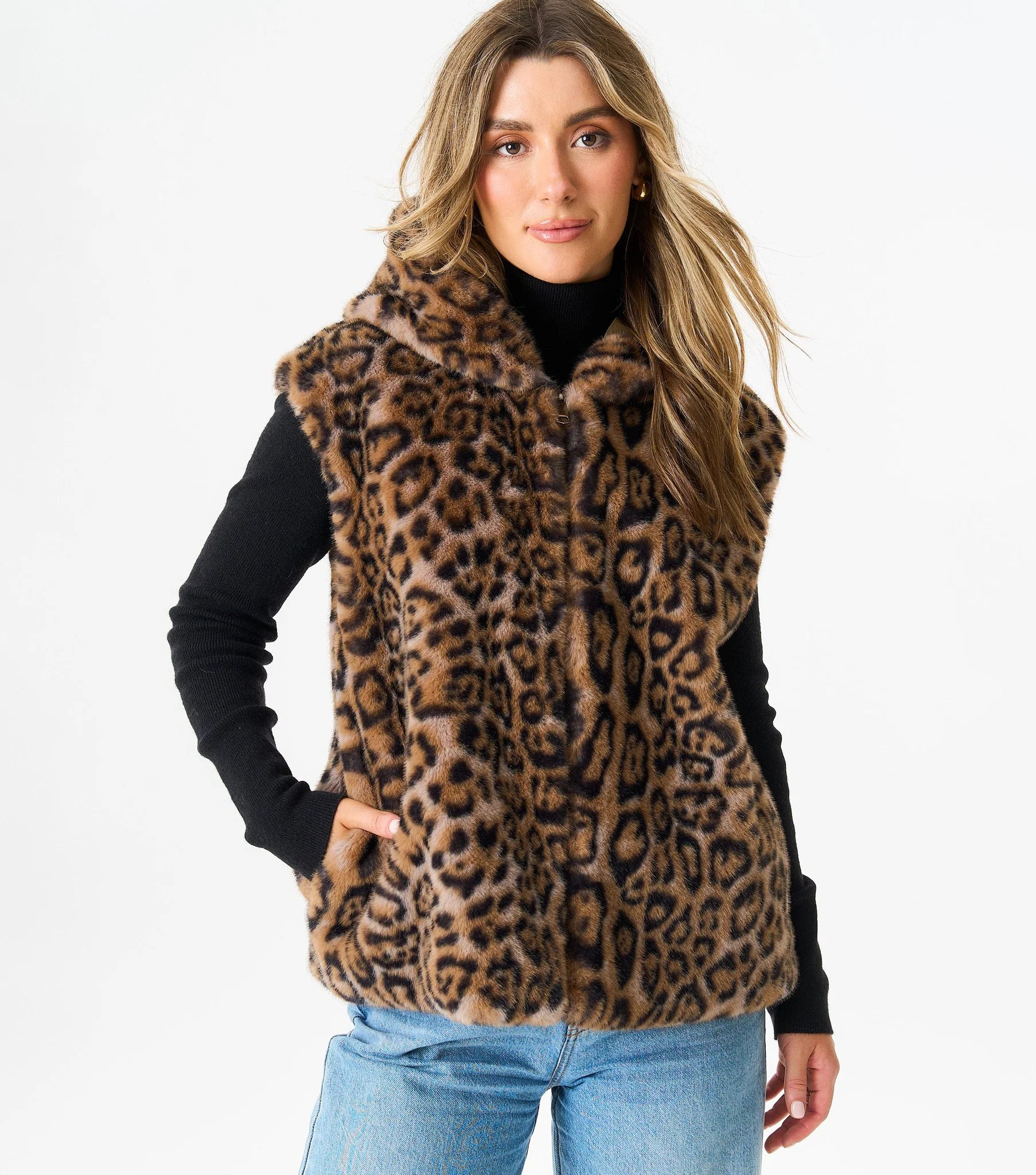animal_fur_gilet.webp